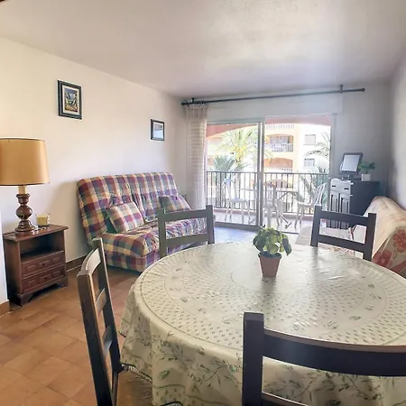 Apartment T2 Dans Avec Piscine