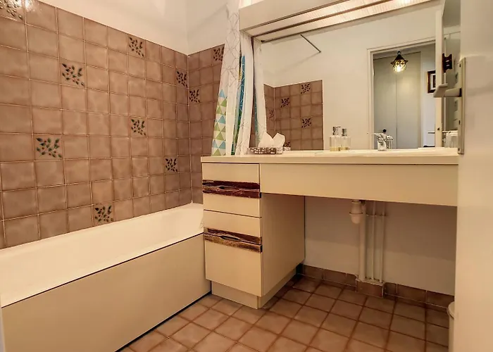 T2 Dans Avec Piscine * Σαιντ-Μαξίμ