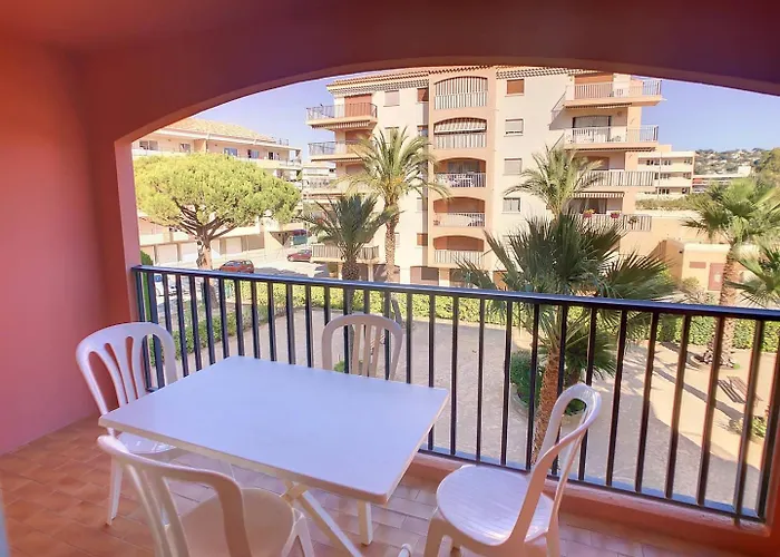 T2 Dans Avec Piscine *